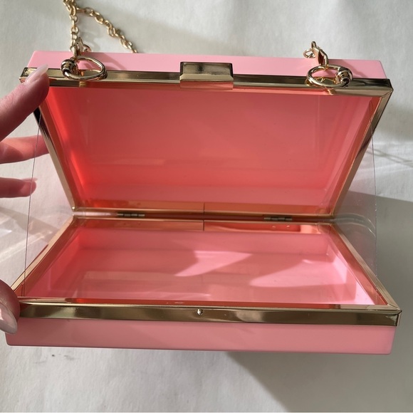 Beautiful Lucite Eye Clutch with Chain - Picture 5 of 5